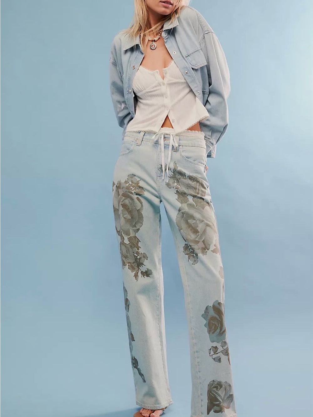 We The Free Tinsley Light Wash High Rise baggy Floral Denim
Jeans Sz 32 NWOT